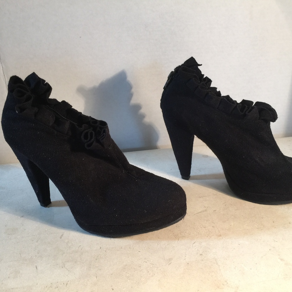 Diba Girl New Deanne Faux Suede Booties